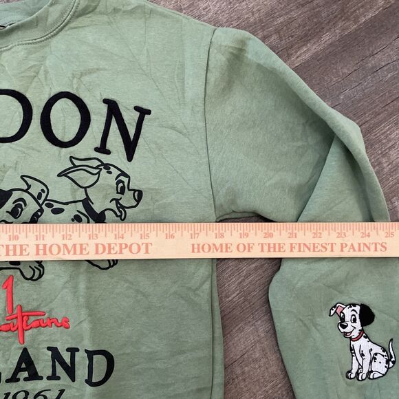 101 Dalmatians Pullover Sweater London England Green Size XS Embroidered - Picture 6 of 8